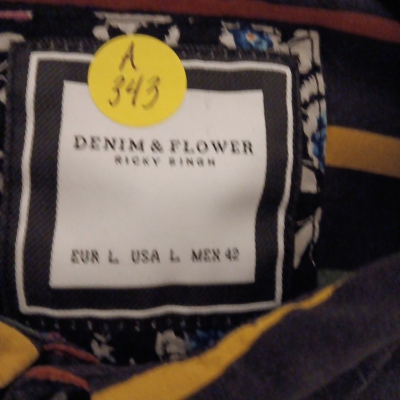 Denim & Flower Men's Button-up Shirt Sz. L Black w/Red/Yellow/Green Stripes - Picture 9 of 9